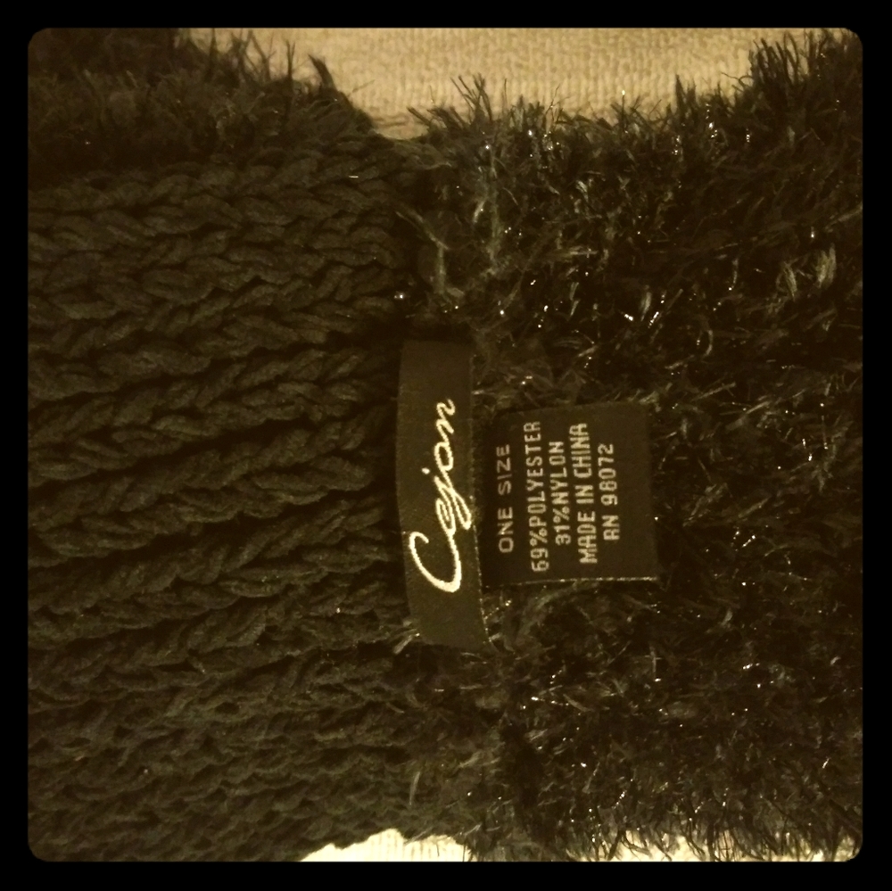 NWOT Cejon infinity black sparkly scarf, RN 98072